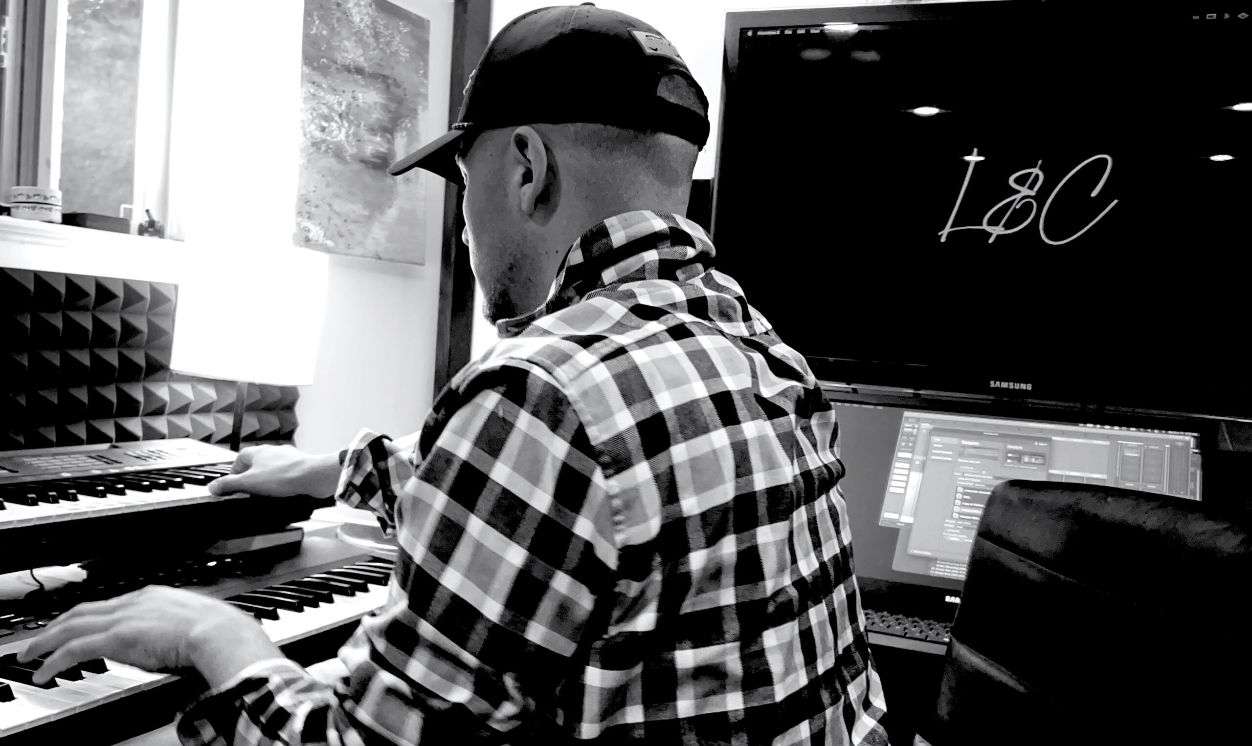 Linden & Coolidge, Recording Studio, Worcester MA, Drum Room, Drum Recording, Vocal Recording, Mixing Engineer, Capital Gain, Futures, Options Trading, Futures, SPY, SPX, ES, NQ, NASDAQ